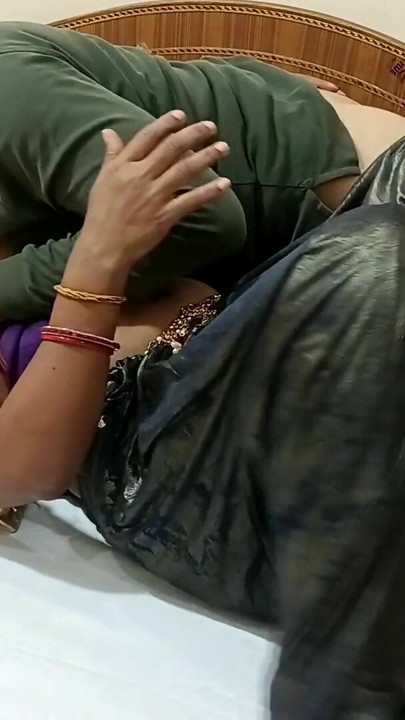 Indian Cute Porn Actress Manisha Bhabhi Hard Blowjob and Hot Fucking inside tight Pussy in Saree sexy Blouse | Klip 1