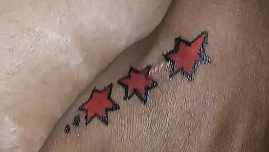 Amcık zar zor yalıyor