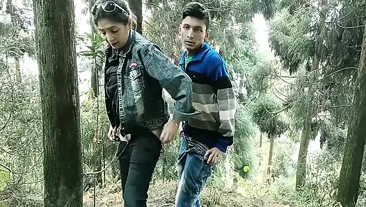 18 Year Old Indian College Boy Hot Sex with Mature Desi Bhabhi Punam