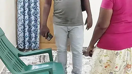 Kredi toplama görevlisi masum ev karısını sikiyor