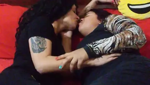 Gessika, Brezilyalı lezbiyen ile başka bir bayan denilen jessika 1