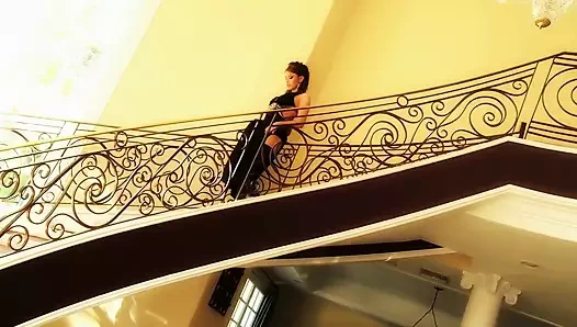 Gemma Massey dölle kaplanana kadar derinden sikiliyor