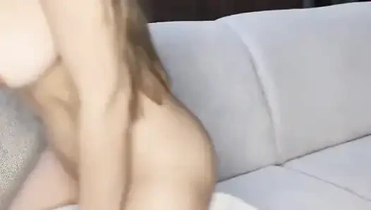 Mianins ile yastık sikişi