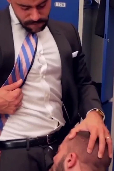 Menatplay - menajer Teddy Torres anal diego reyes tarafından sikiliyor