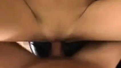 Ateşli olduğunu biliyor