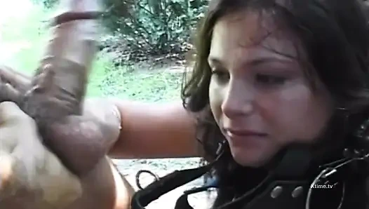 Tasmalı tutulan itaatkar kızlar acımasız bir şekilde götten sikiliyor