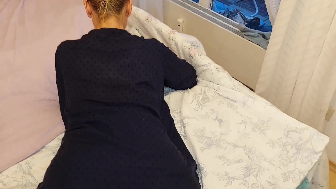 True Blue Blonde Mature Wife Enjoys Foot Fetish And Doggy Style (Full Video) - Canberra Locals Only - Australian Sex Video