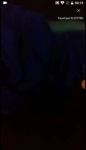 dormindo e sendo gravada