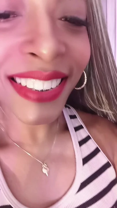 İçimden bir ses bugün küçük sürprizlerle dolu olacağına dair bir his var
