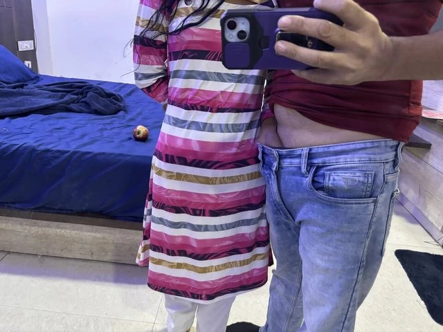 Ateşli partner Hintli köylü seks ile en son parmaklama