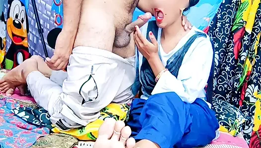 Hintli genç kız öğretmenini baştan çıkarıyor (hd 4k)