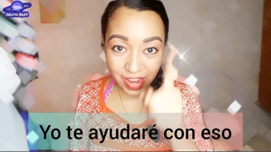 İspanyol öğretmen senin seks öğretmenin oluyor. Vajinasına sert mastürbasyon yapmak istiyor, parmaklarını çabucak sokuyor