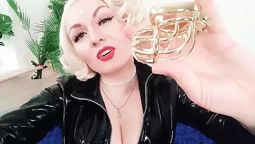 Kadın kılıklı olmak istiyor musun? Hayatında ilk kez mi? Tamam, bu senin için bir video! Kadın egemenliği bakış açısı sissification