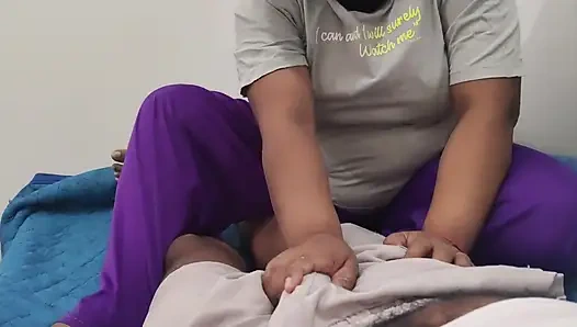 Baldız Yarak Emiyor Ve Kayınbiraderi Tarafından Sikiliyor Ve Amına Boşalıyor