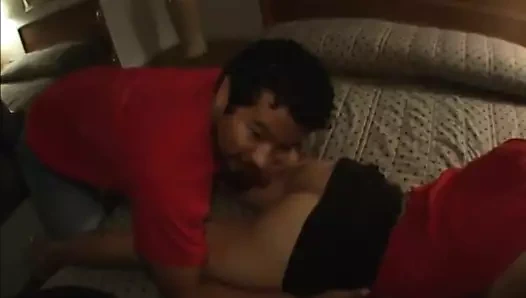 Jayna sert darbeler ve bir manyak gibi sikikleri