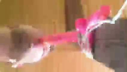 Lilly'nin aşağılanması ve aşağılanması gerekiyor