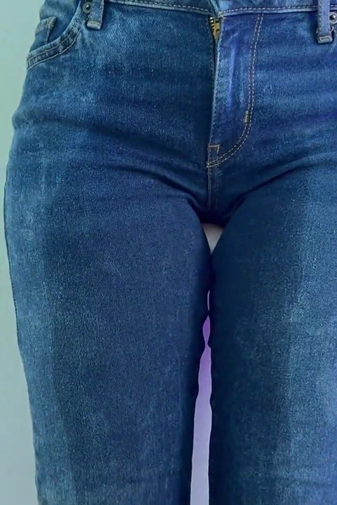 Rubbing Dick with My Jean Part 2