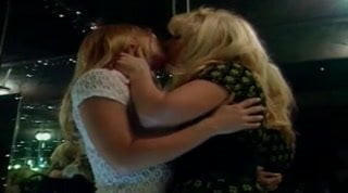 Nina hartley ve unknown kadın lezbiyen sahne 2