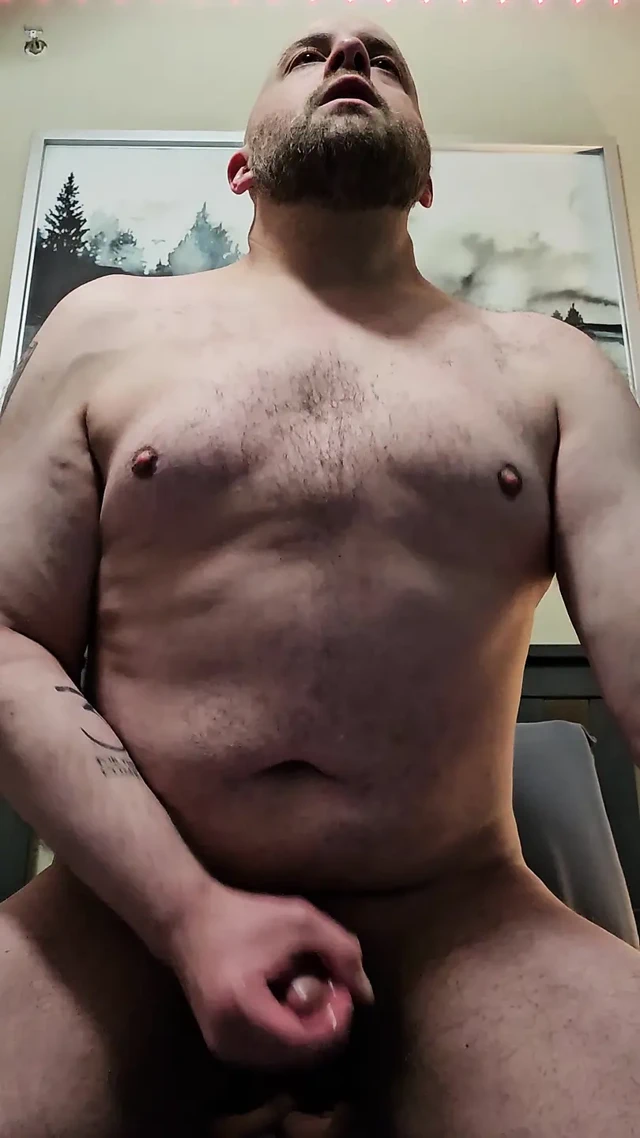 2-22-26 gece geç saatlerde sopa ve döl yeme