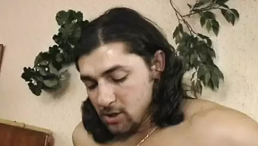 Harika vücutlu Alman genç kız kırmızı çoraplarının her yerine boşalmaya bayılıyor