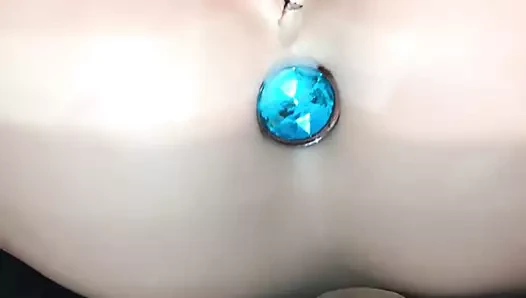 Popo fişi ile sahte kedi sikiş