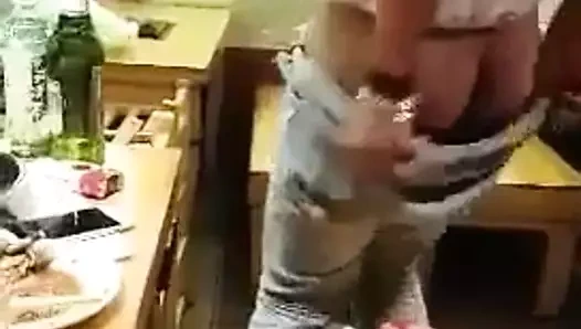 Transeksüel kamu bar oral seks