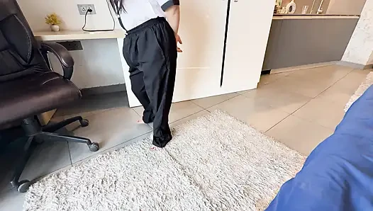 Employee Ko Beer Pila Ke Uske Sath Hardcore Chudai Ki