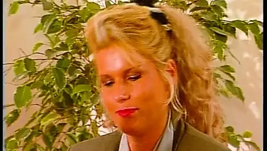 Üçlü sert sikiş mit 2 geilen notgeile orta yaşlı seksi kadın