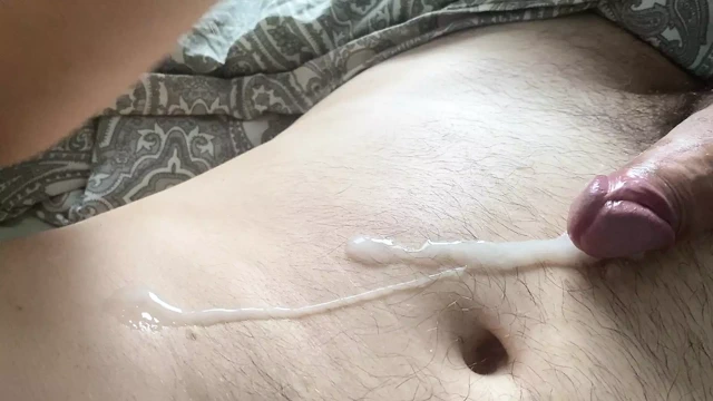 Ben ağır gelene kadar sünnetimle oynuyorum