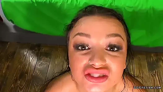 Daphne klyde içinde boşalan ve kırlangıçlar eylemler