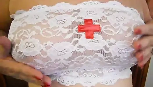 büyük göğüslerim