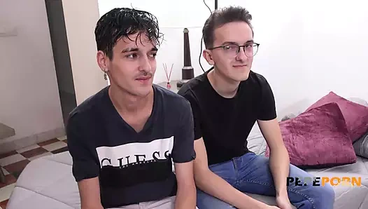 Paris için yumruk sokmalı ırklararası üçlü grup seks, iki adam ve bir çikolata bombası