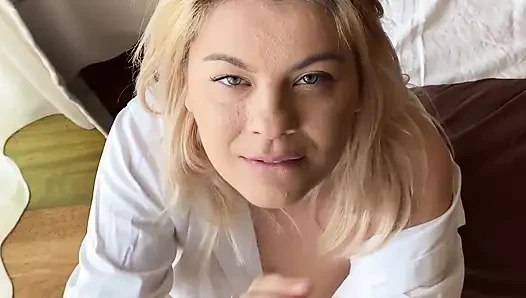 Sigara içildikten sonra sakso için bir yarağa ihtiyacım var