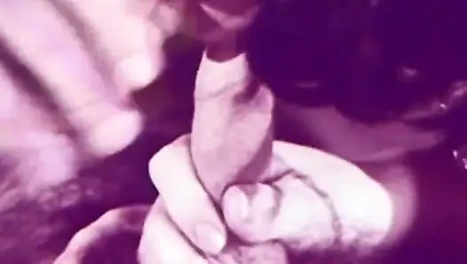 Öpüşme yalama parmaklama retro orgazm