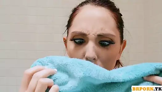 Nicky avcısı ile mastürbasyon ve fışkırtma meydan okuma