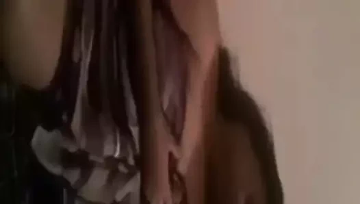 hintli kadın çıplak gösteri