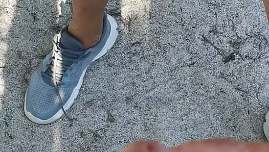 başka bir erkekle sahilde masturbasyon yapmak