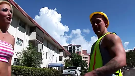 Yaramaz kızla derin sert sikiş