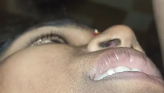 Vücudunda Hintli tuvalet