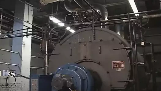 Büyük mavi - kazan dairesinde