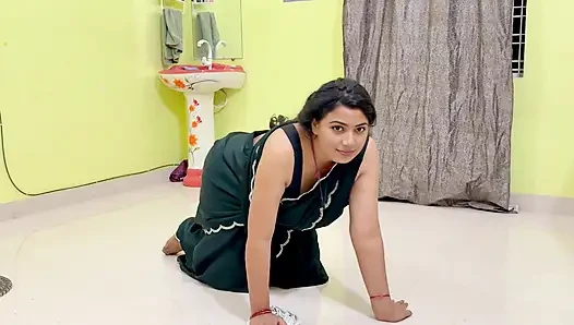 Kam wali bai ev sahibi ilişkisi - büyük memeli Hintli hizmetçi ekstra ödeme için büyük yaraklı malik tarafından sikiliyor, tam Hintçe video viral
