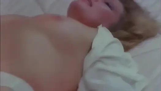 Başka bir penis daha emiyorum