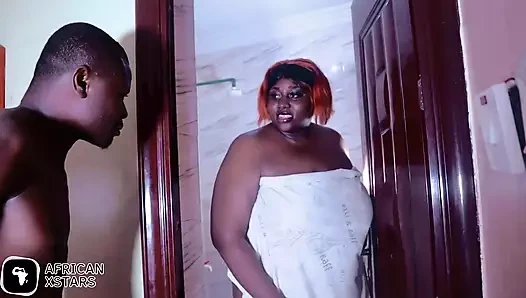 Ev çocuğu patronunun karısını sikiyor.