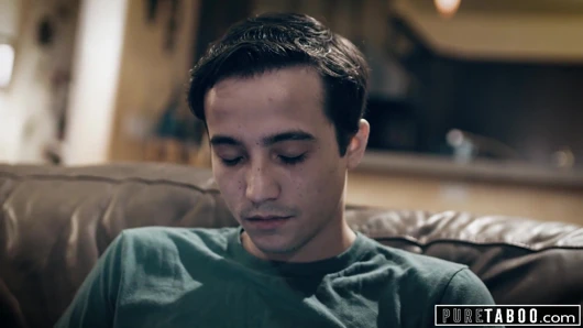 Saf tabu kıskanç oğul üvey babaya inat adım adım anne baştan çıkarır