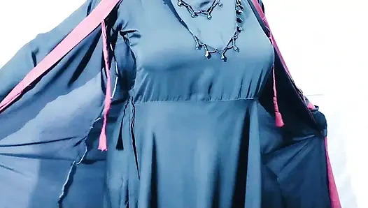 Hintli güzel tesettürlü Müslüman çift seks için susamış