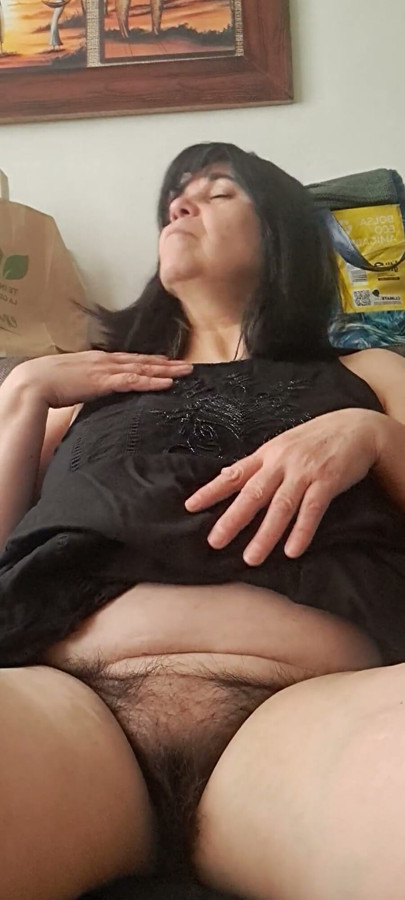 Tüylü Vajinalı Olgun Üvey Anne