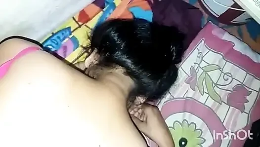 Seksi Hintli kız arkadaş ve erkek arkadaş domaltmalı seks videoları