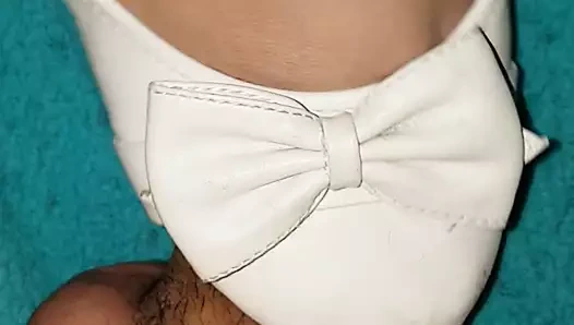 Elle m'ecrase la bite