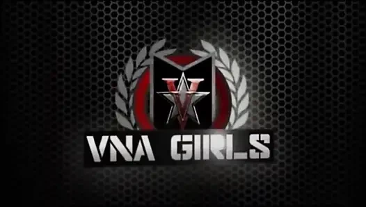 Cleo ve Megan Foxxx yarak emiyor, döl değiştiriyor