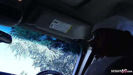 Küçük memeli minyon kız prezervatifsiz ilk ırklararası oyuncu seçmelerinde sikişiyor ve konuşuyor